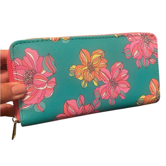 Trina Turk Wallet - Picture 1 of 15